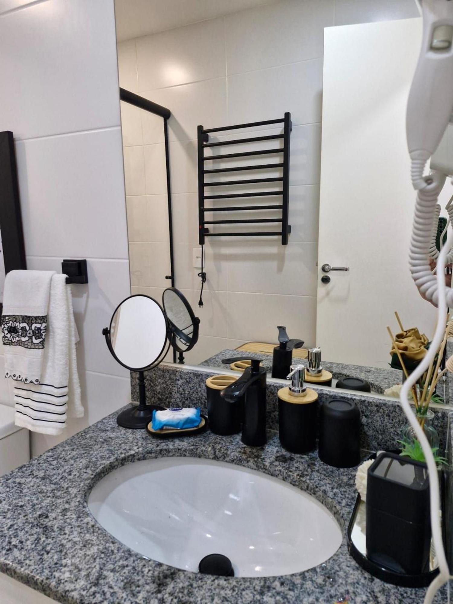 20 M2 , Piscina , Wifi, Ar , Smart Tv Apartamento *